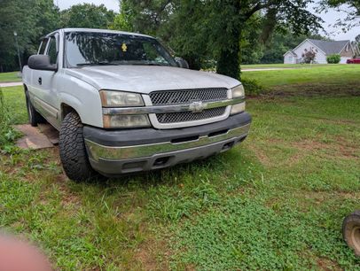 Used 2005 Chevrolet Silverado 1500 LS w/ Light Duty Power Package