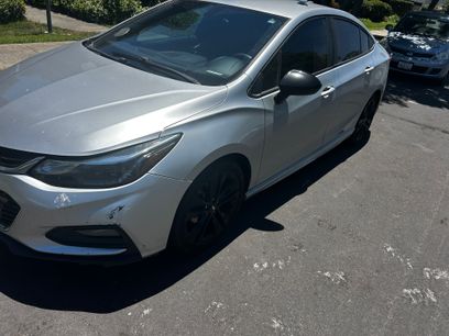 Used 2018 Chevrolet Cruze LT w/ Convenience Package