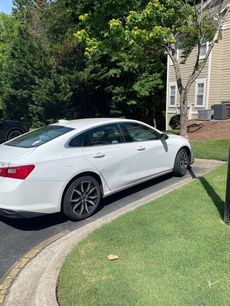 Used 2017 Chevrolet Malibu LT