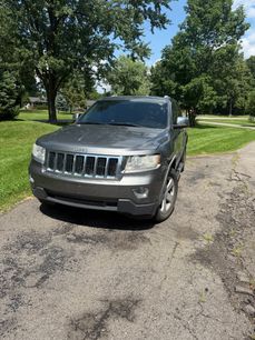 Used 2011 Jeep Grand Cherokee Laredo