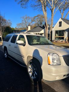 Used 2011 GMC Yukon XL Denali