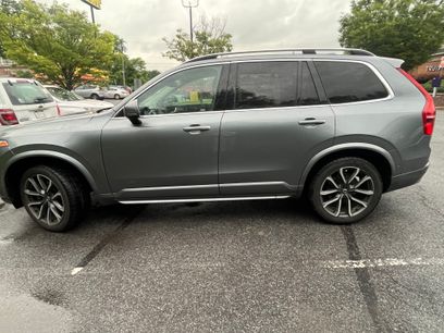 Used 2016 Volvo XC90 T6 Momentum w/ Momentum Plus Package