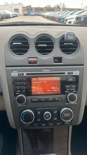 Used 2011 Nissan Altima 2.5 S w/ 2.5S Premium Pkg