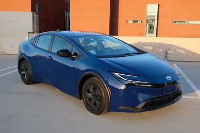 Used 2023 Toyota Prius LE