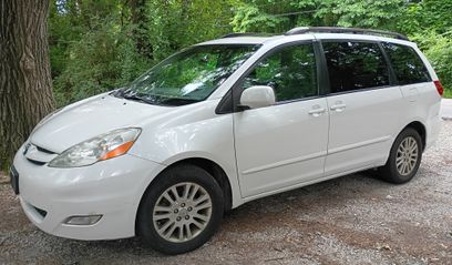Used 2008 Toyota Sienna XLE