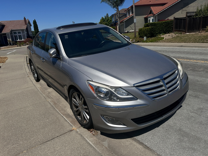 Used 2013 Hyundai Genesis 3.8 w/ Premium Pkg