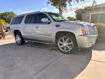 Used 2013 Cadillac Escalade ESV Luxury