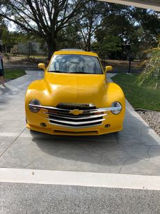 Used 2005 Chevrolet SSR w/ Preferred Equipment Group