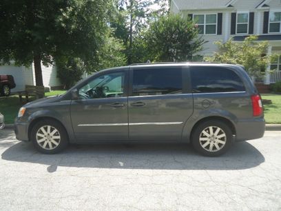 Used 2016 Chrysler Town & Country Touring