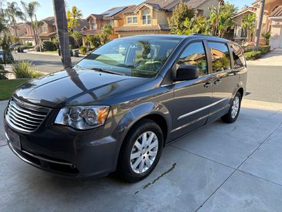 Used 2016 Chrysler Town & Country Touring