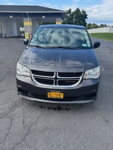 Used 2016 Dodge Grand Caravan SE w/ Quick Order Package 29E SE