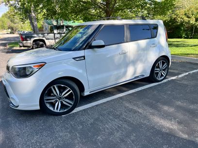 Used 2016 Kia Soul + w/ Soulful Package