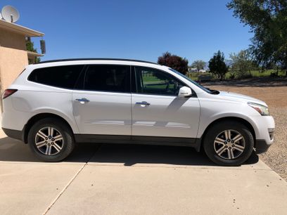 Used 2017 Chevrolet Traverse LT