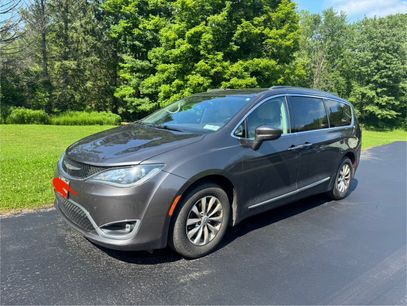 Used 2017 Chrysler Pacifica Touring-L
