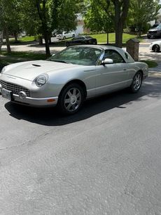 Used 2005 Ford Thunderbird Deluxe
