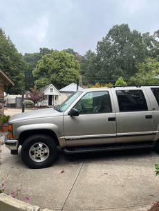 Used 1999 Chevrolet Suburban 4WD w/ Preferred Equipment Group 3