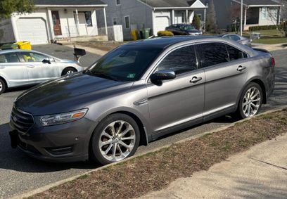 Used 2013 Ford Taurus Limited