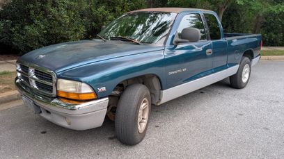 Used 1998 Dodge Dakota 2WD Club Cab