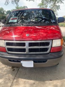 Used 2002 Dodge B2500