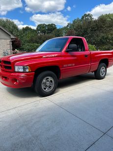Used 2000 Dodge Ram 1500 Truck 2WD Regular Cab