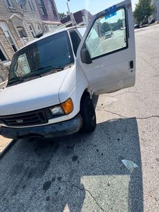 Used 2005 Ford E-250 and Econoline 250