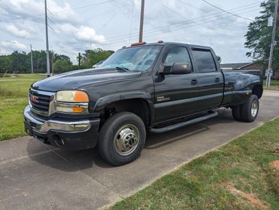 Used 2004 GMC Sierra 3500 SLE w/ Heavy-Duty Power Package