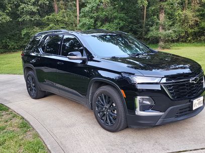 Used 2023 Chevrolet Traverse RS