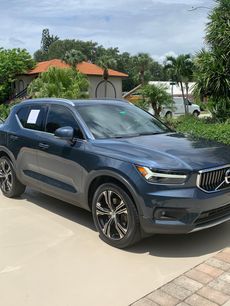 Used 2020 Volvo XC40 T5 Inscription