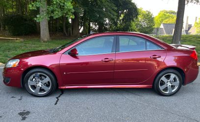 Used 2009 Pontiac G6 Sedan w/ Sport Package 2