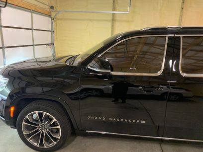 Used 2022 Jeep Grand Wagoneer Series III w/ Rear Seat Video Group 1