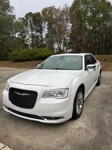 Used 2017 Chrysler 300 C