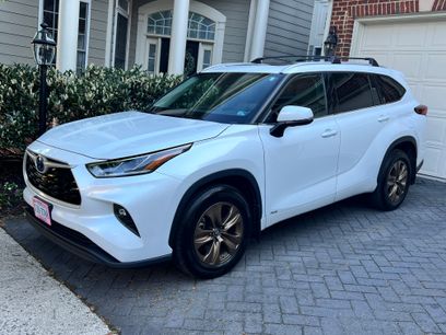 Used 2022 Toyota Highlander Bronze Edition
