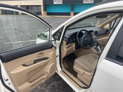 Used 2008 Kia Rondo LX w/ Convenience Pkg