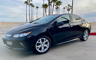 Used 2017 Chevrolet Volt Premier w/ Driver Confidence II Package