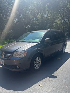 Used 2018 Dodge Grand Caravan SXT