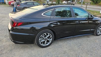 Used 2022 Hyundai Sonata SEL w/ Convenience Package