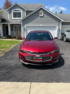 Used 2017 Chevrolet Malibu LT