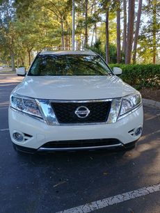 Used 2013 Nissan Pathfinder Platinum w/ Platinum Premium Pkg