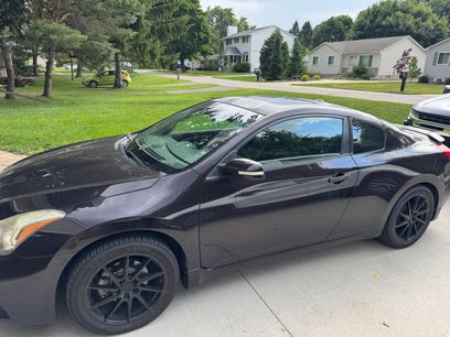 Used 2010 Nissan Altima 3.5 SR w/ Leather Pkg