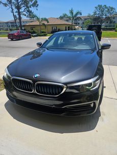Used 2019 BMW 530e w/ Convenience Package