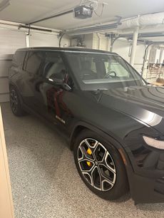 Used 2022 Rivian R1S Launch Edition