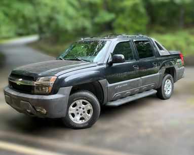 Used 2003 Chevrolet Avalanche 4x4 w/ Suspension Package, Off-Road