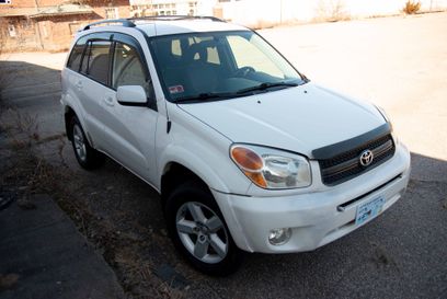 Used 2005 Toyota RAV4 4WD