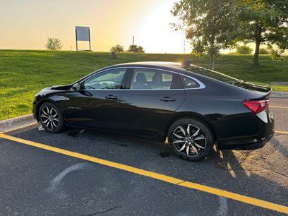 Used 2017 Chevrolet Malibu LT