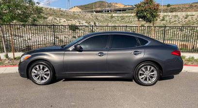 Used 2013 INFINITI M37 w/ Premium Pkg
