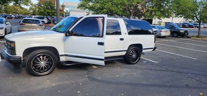 Used 1997 Chevrolet Suburban 2WD w/ Preferred Equipment Group 2