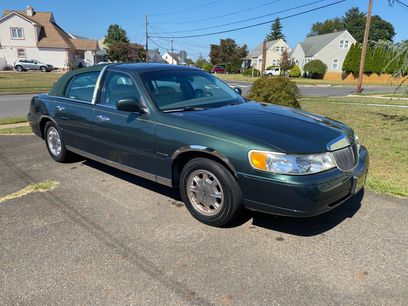 Used 1999 Lincoln Town Car Signature