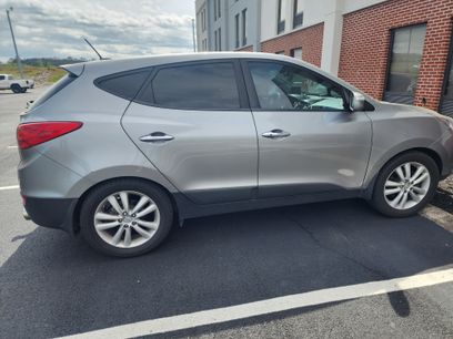 Used 2013 Hyundai Tucson Limited w/ Premium Pkg