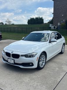 Used 2018 BMW 320i xDrive Sedan