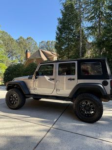 Used 2015 Jeep Wrangler Unlimited Sport w/ Connectivity Group